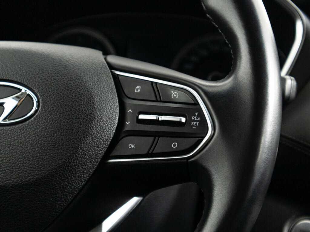 Hyundai Santa Fe 2019 года с пробегом. Фото: #19