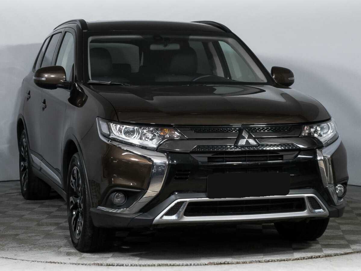 Mitsubishi Outlander 2021 года с пробегом. Фото: #2