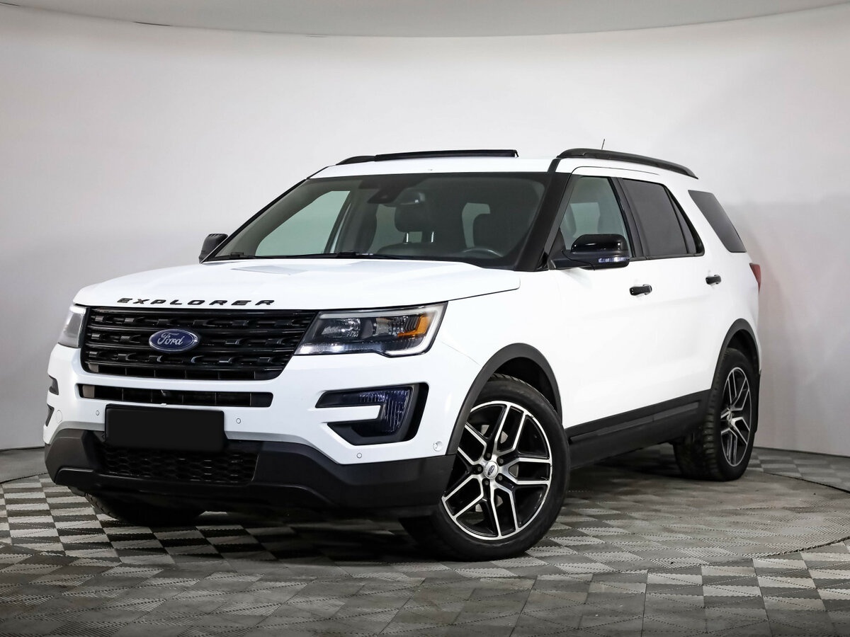 Ford Explorer 2015 года с пробегом. Посмотреть фото