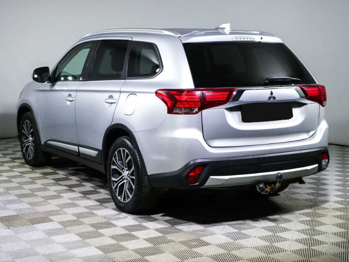 Mitsubishi Outlander 2017 года с пробегом. Фото: #5