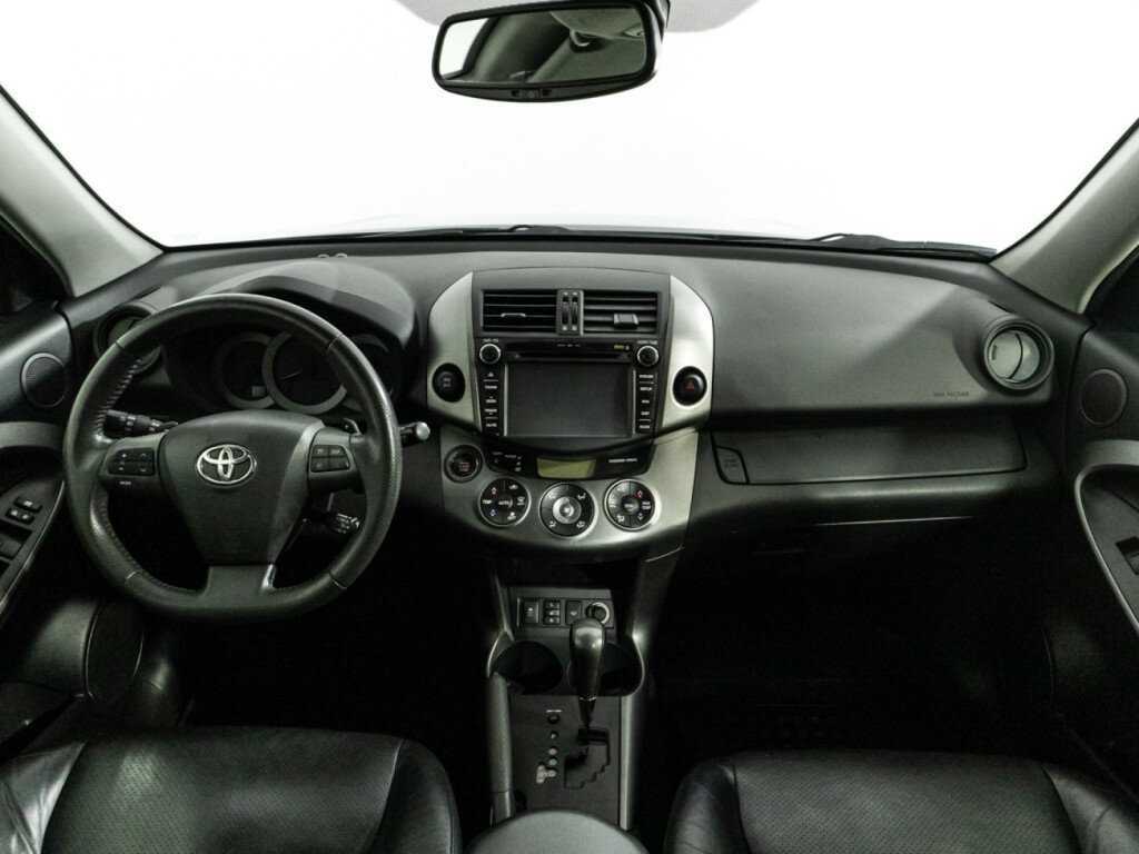 Toyota RAV4 2012 года с пробегом. Фото: #12