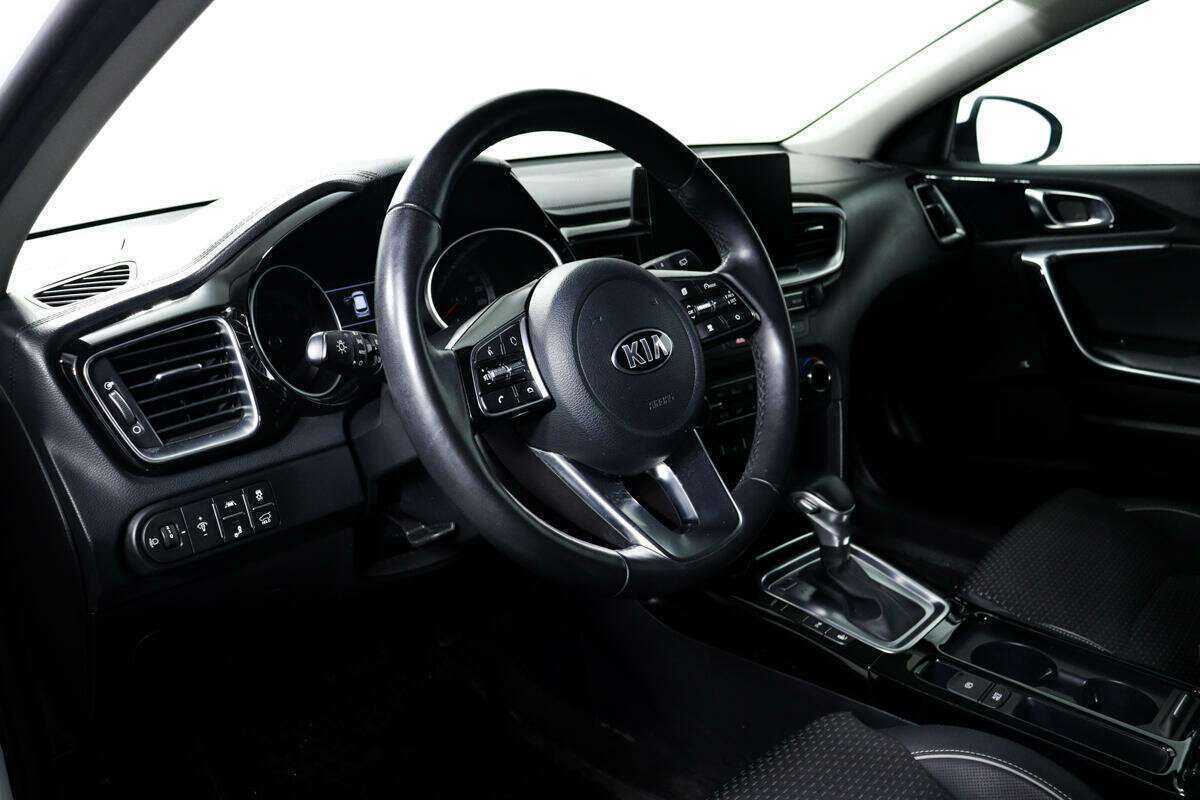 Kia Ceed 2019 года с пробегом. Фото: #12