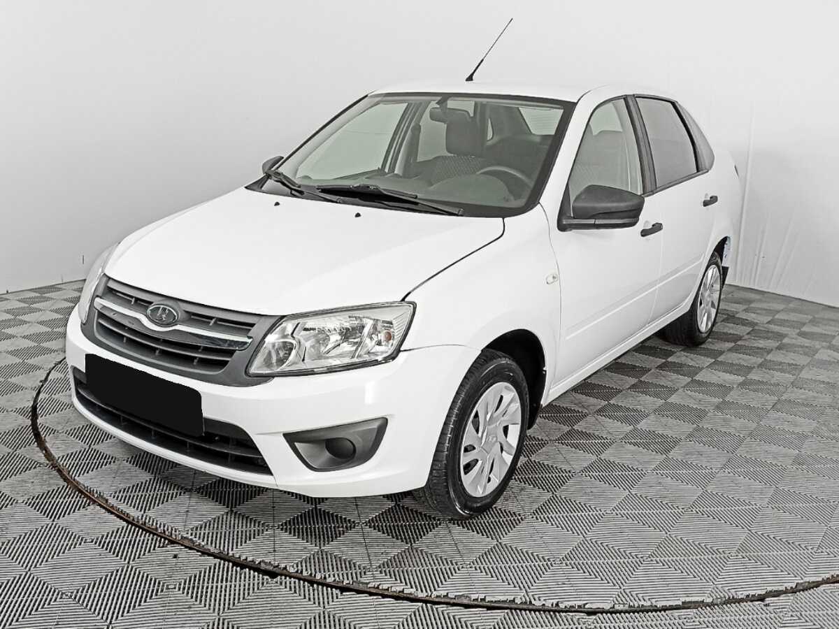 Lada (ВАЗ) Granta 2018 года с пробегом. Посмотреть фото