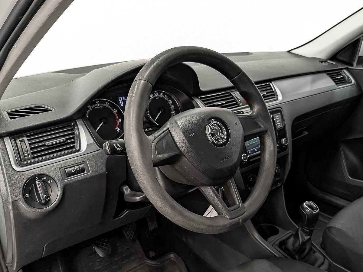 Skoda Rapid 2017 года с пробегом. Фото: #12