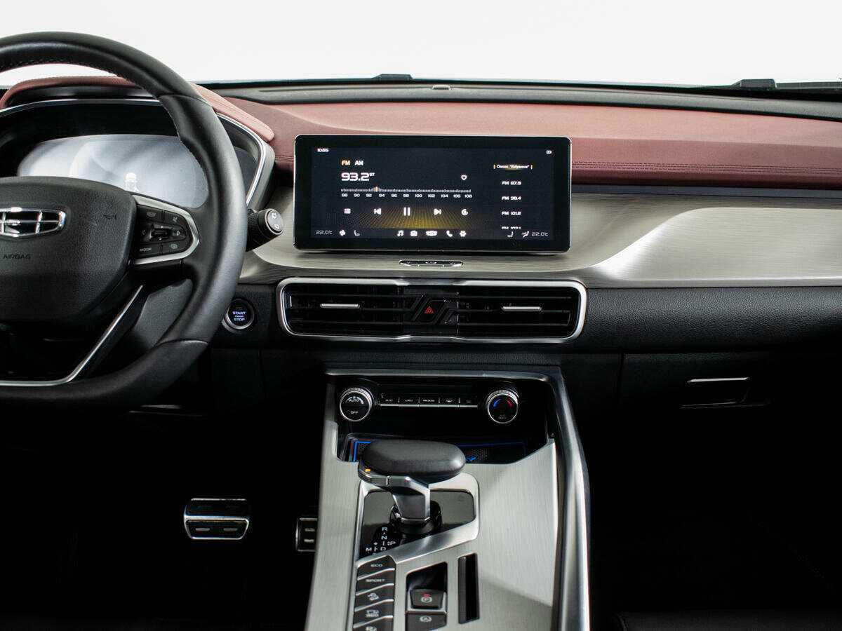 Geely Coolray 2022 года с пробегом. Фото: #10