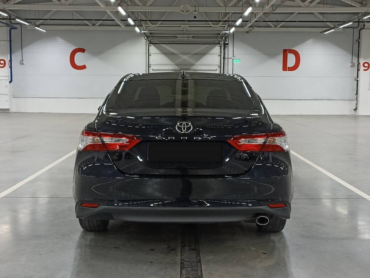 Toyota Camry 2019 года с пробегом. Фото: #5