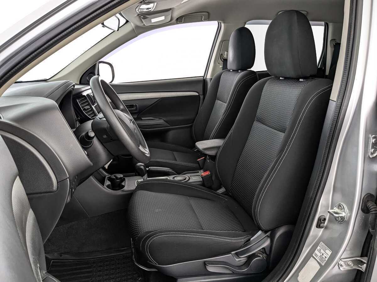 Mitsubishi Outlander 2015 года с пробегом. Фото: #15