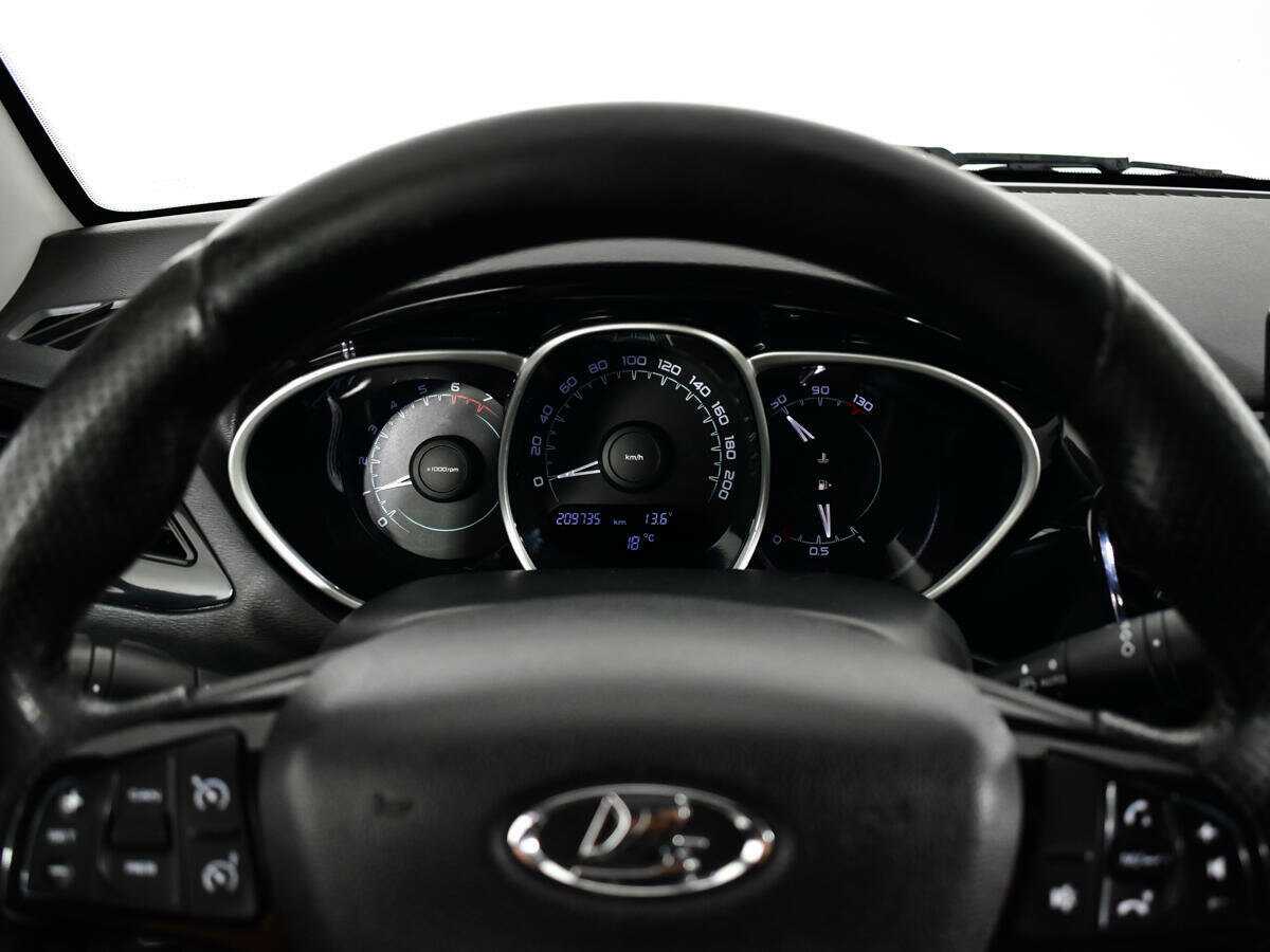 Lada (ВАЗ) Vesta 2016 года с пробегом. Фото: #8