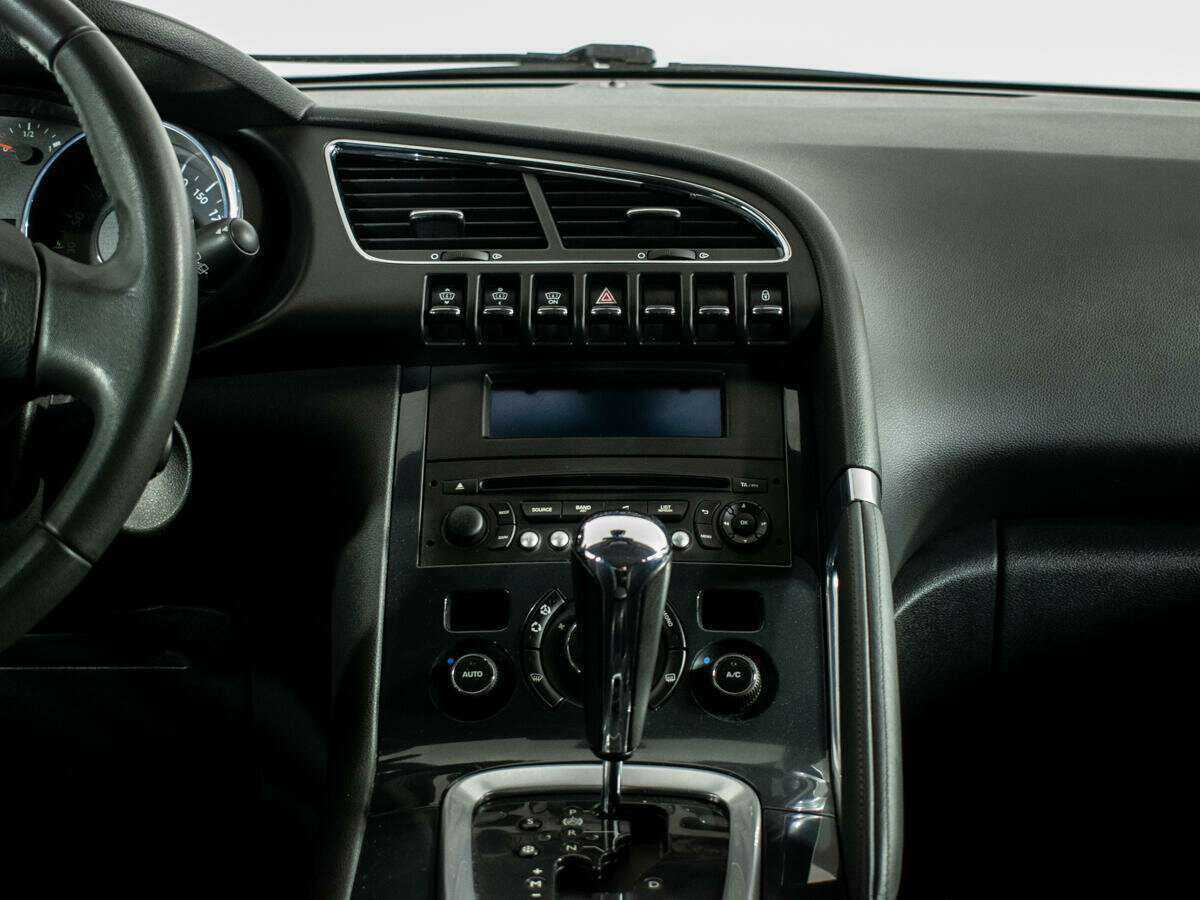 Peugeot 3008 2014 года с пробегом. Фото: #10