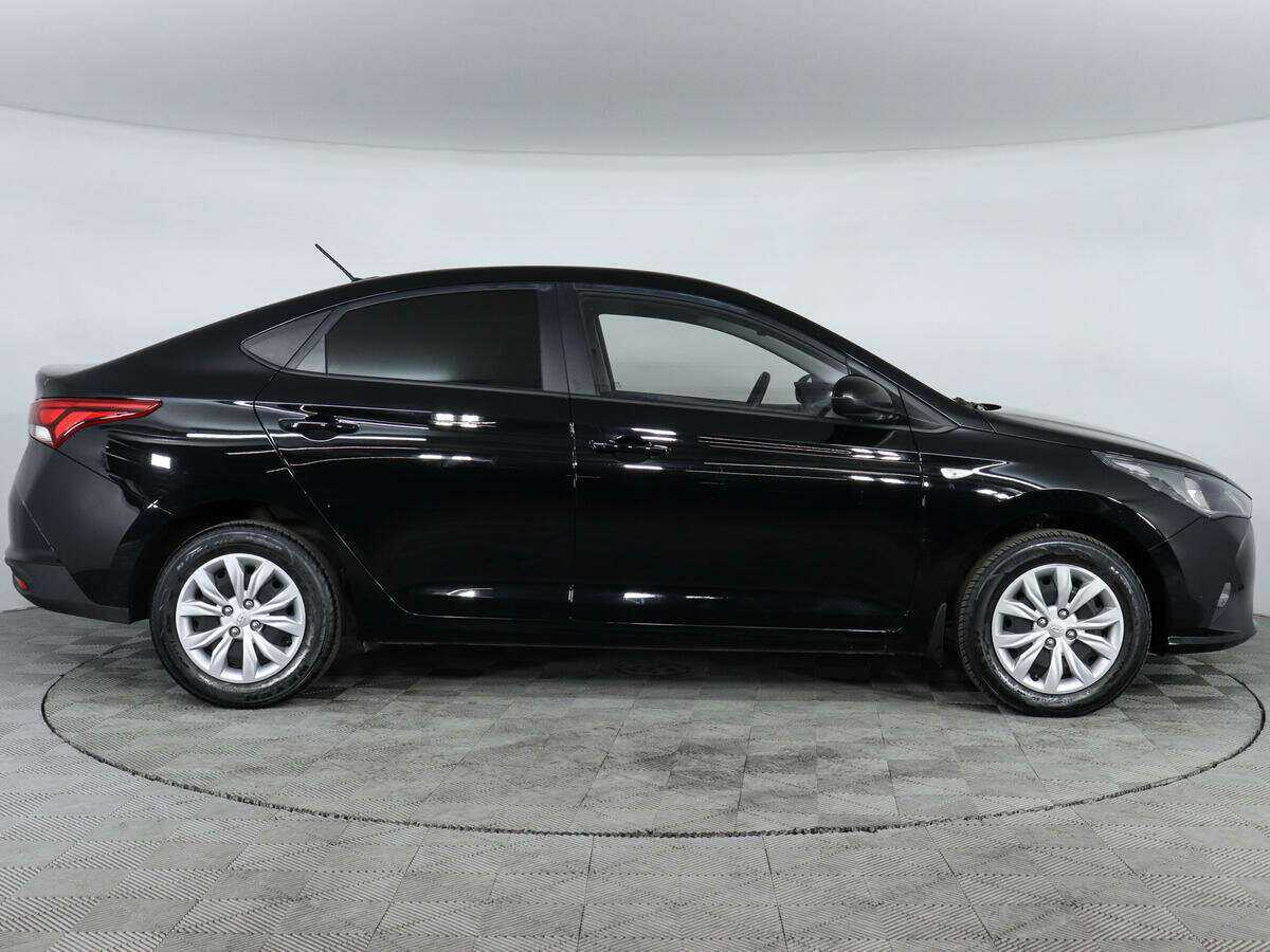 Hyundai Solaris 2021 года с пробегом. Фото: #3