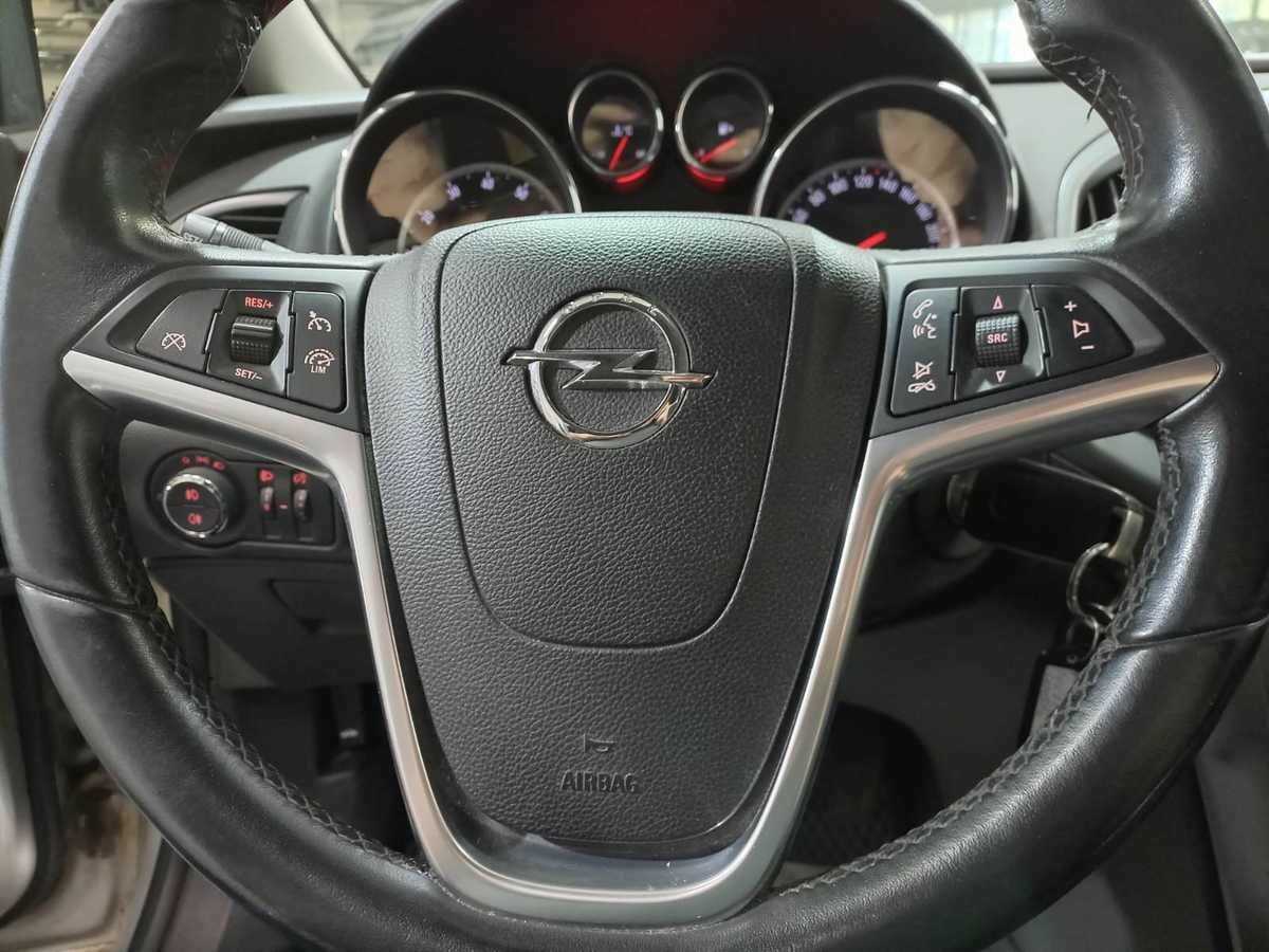 Opel Astra 2012 года с пробегом. Фото: #11