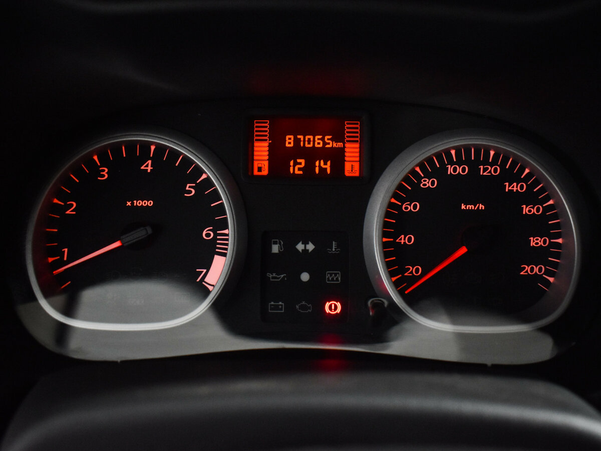 Renault Duster 2013 года с пробегом. Фото: #18