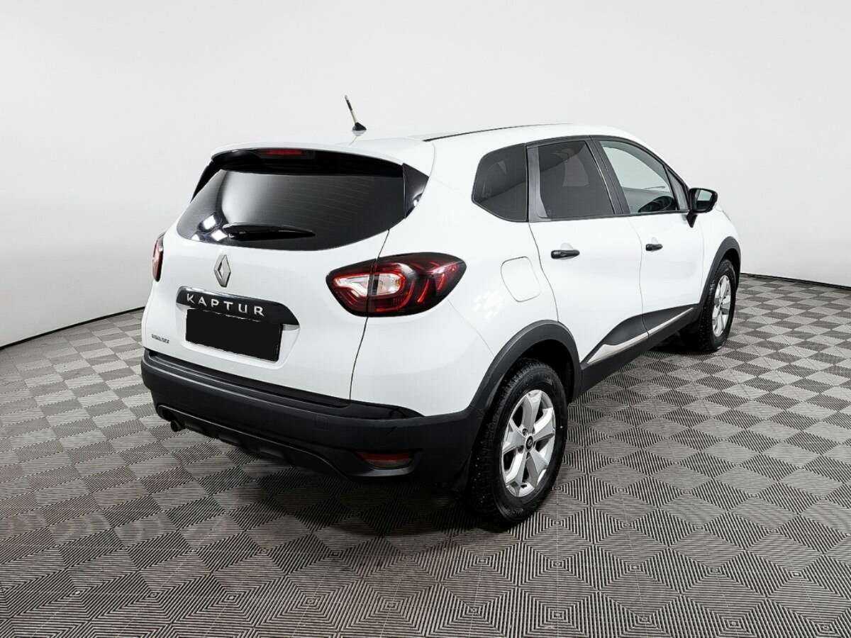 Renault Kaptur 2018 года с пробегом. Фото: #3
