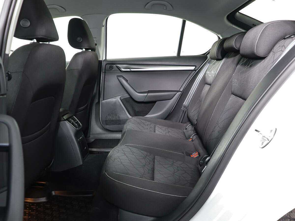 Skoda Octavia 2020 года с пробегом. Фото: #8