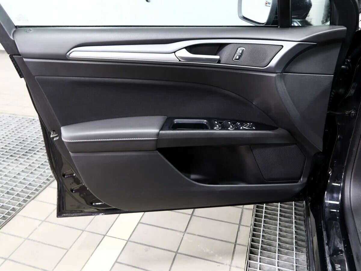 Ford Mondeo 2015 года с пробегом. Фото: #13