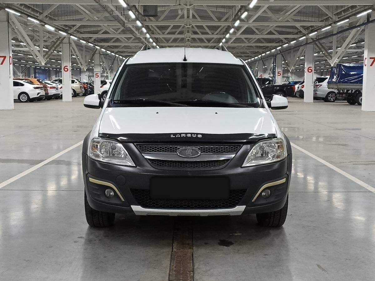 Lada (ВАЗ) Largus 2017 года с пробегом. Фото: #1