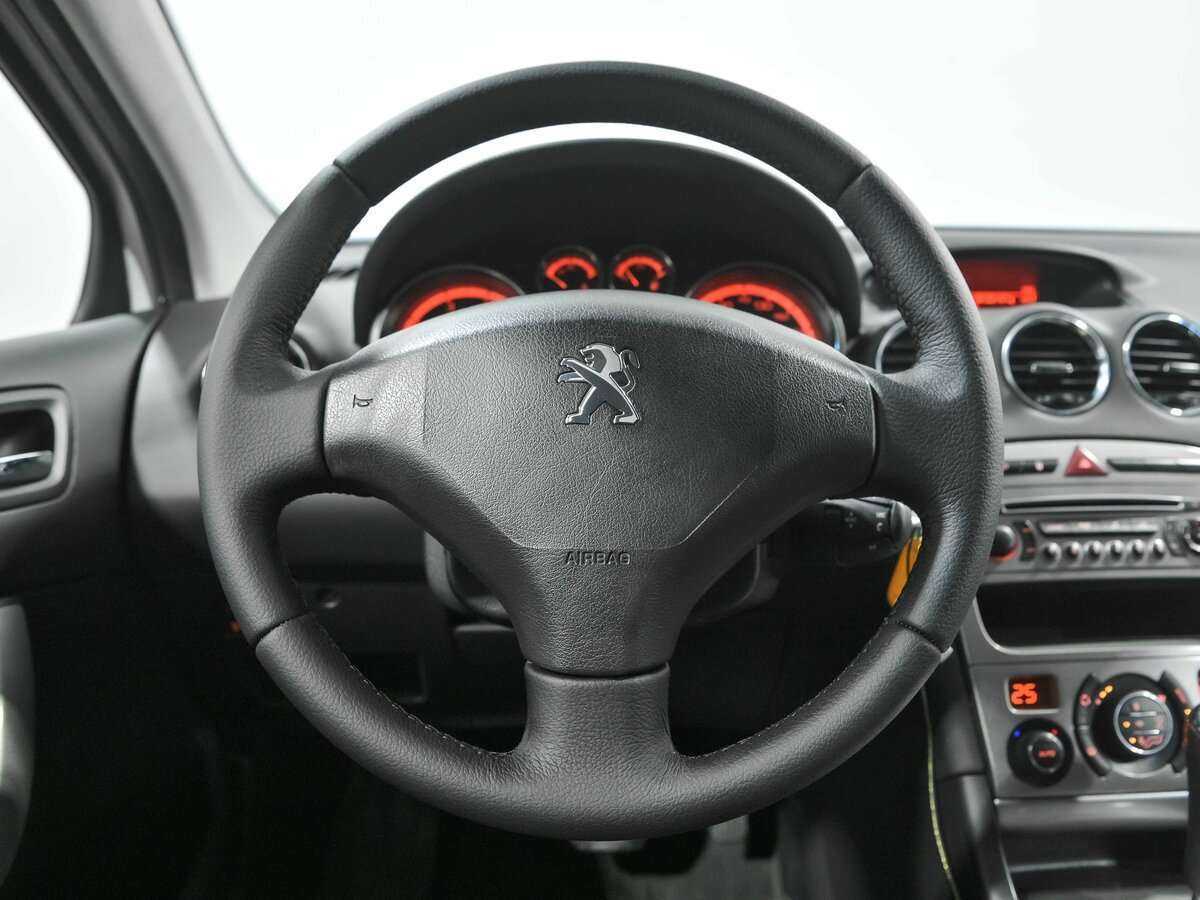 Peugeot 408 2012 года с пробегом. Фото: #6