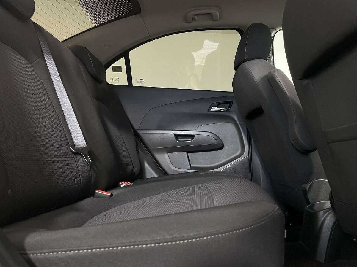 Chevrolet Aveo 2015 года с пробегом. Фото: #13