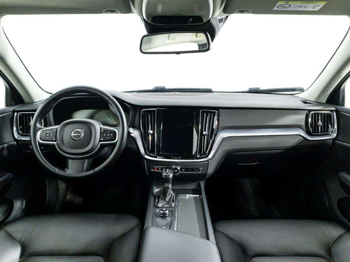 Volvo V60 2018 года с пробегом. Фото: #12