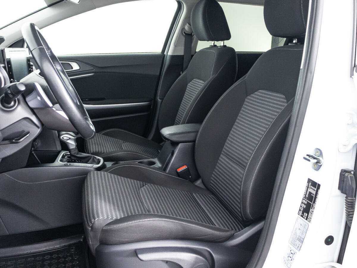 Kia Ceed 2023 года с пробегом. Фото: #14