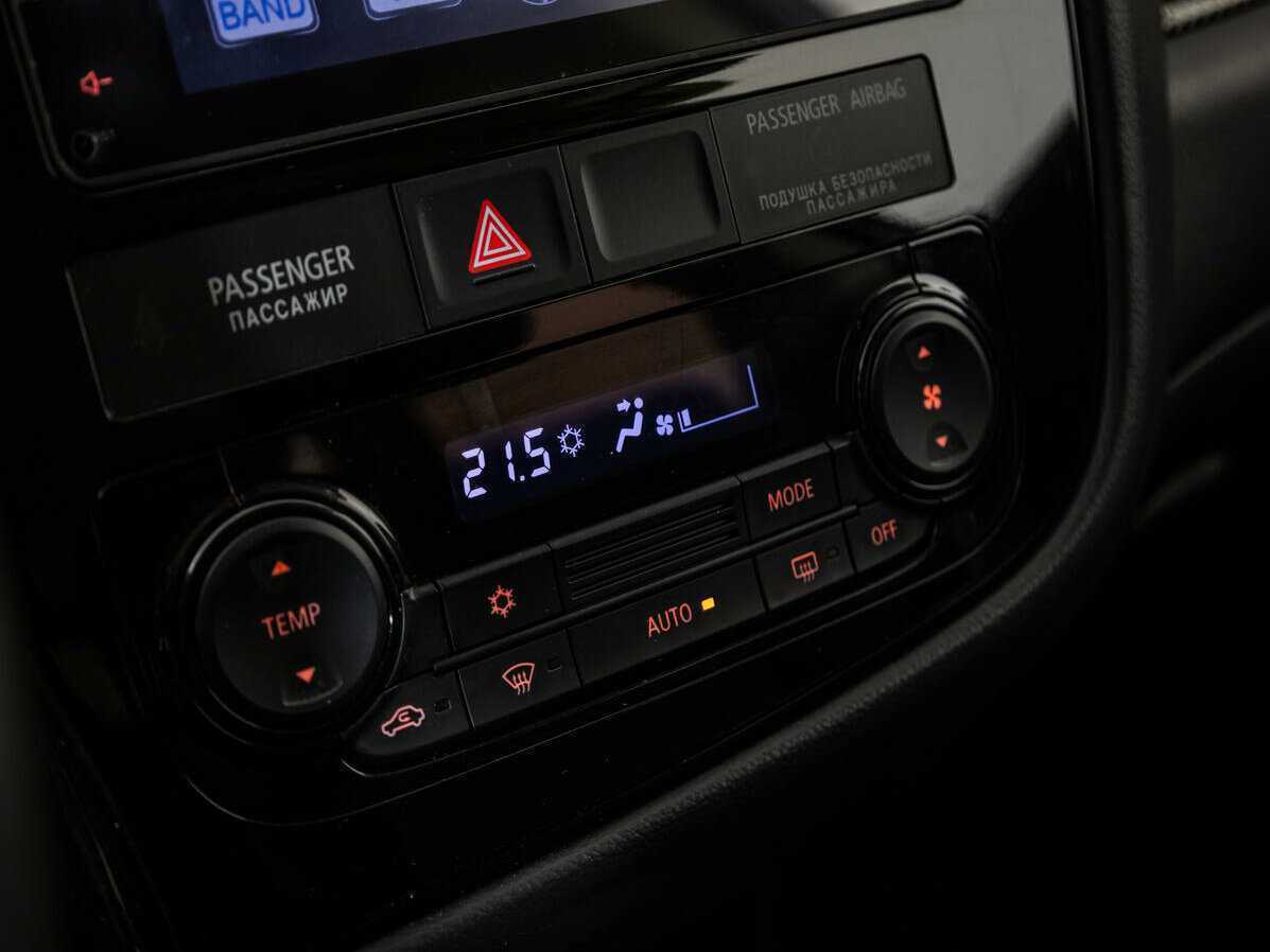 Mitsubishi Outlander 2018 года с пробегом. Фото: #11