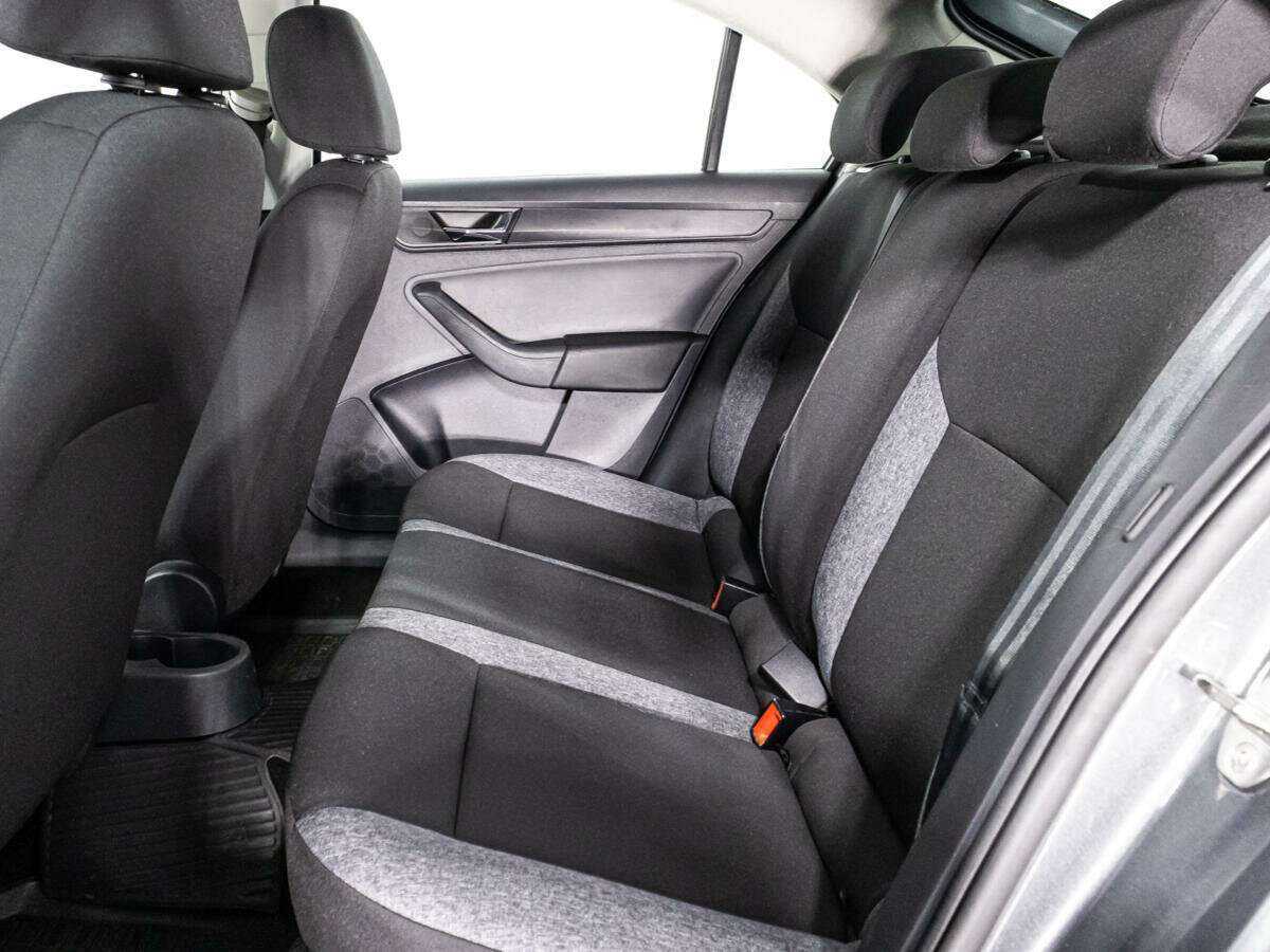 Skoda Rapid 2021 года с пробегом. Фото: #9
