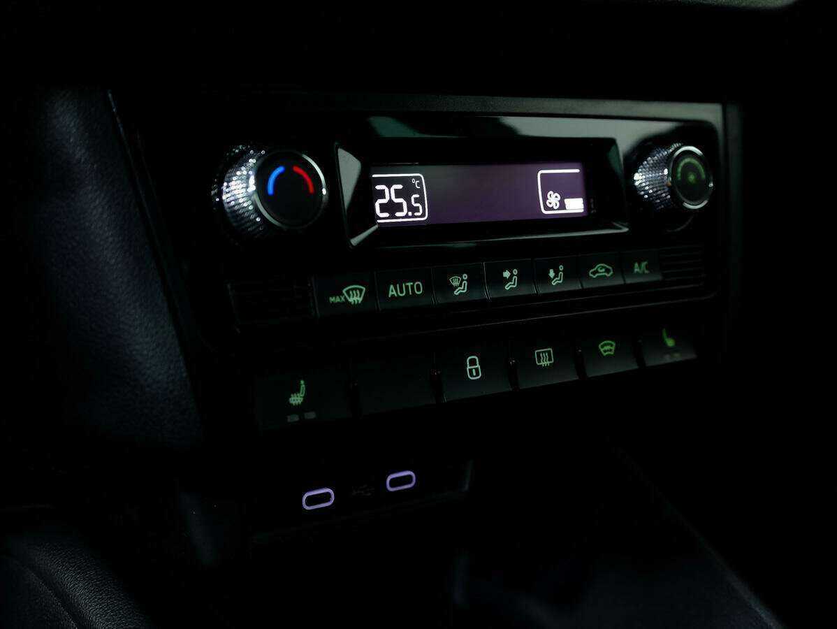 Skoda Rapid 2021 года с пробегом. Фото: #14