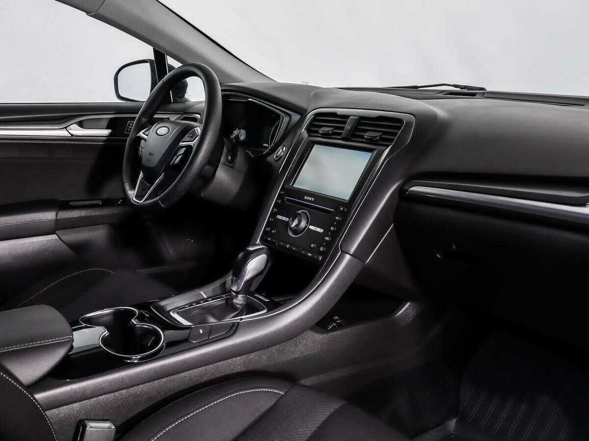Ford Mondeo 2015 года с пробегом. Фото: #11