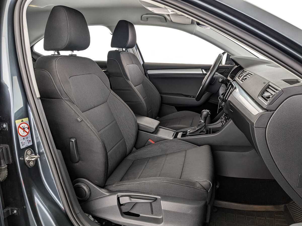 Skoda Superb 2019 года с пробегом. Фото: #19