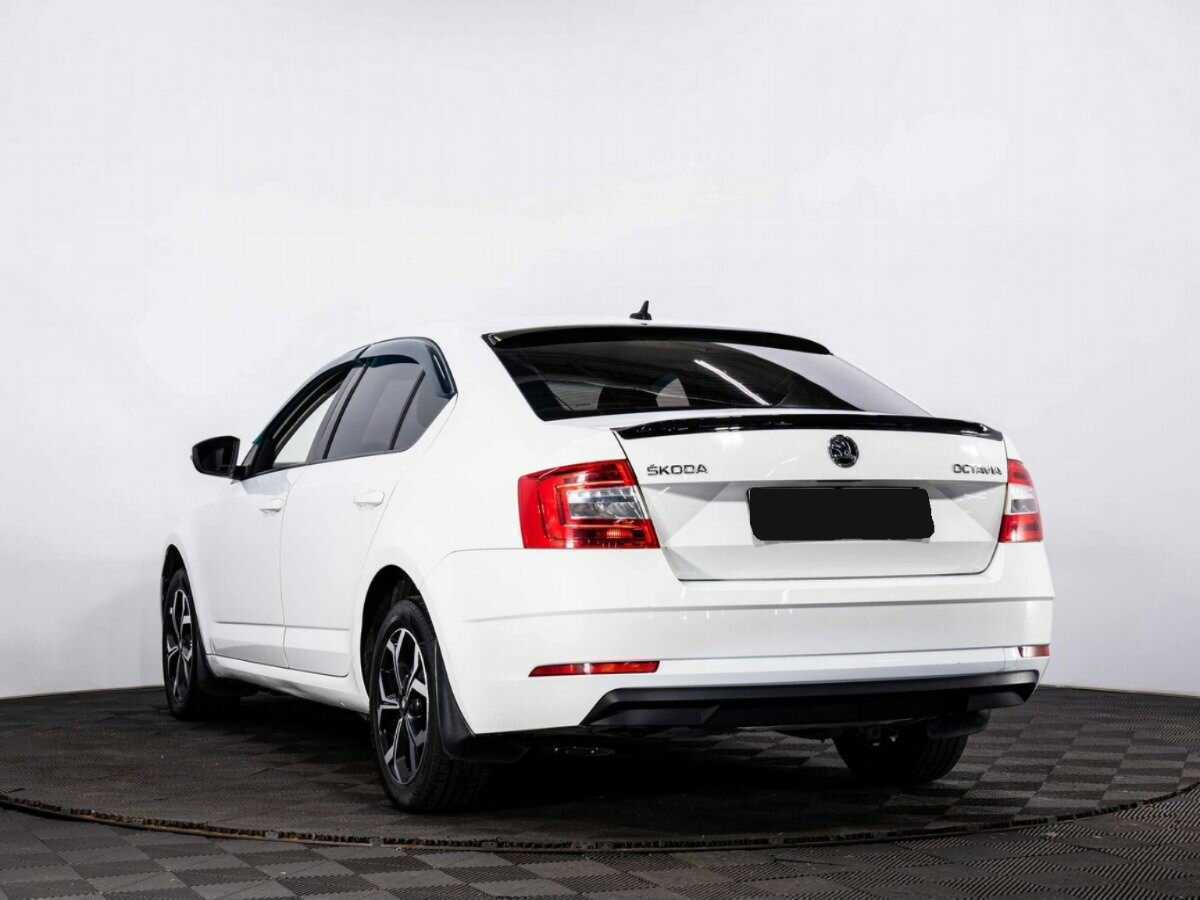 Skoda Octavia 2018 года с пробегом. Фото: #3