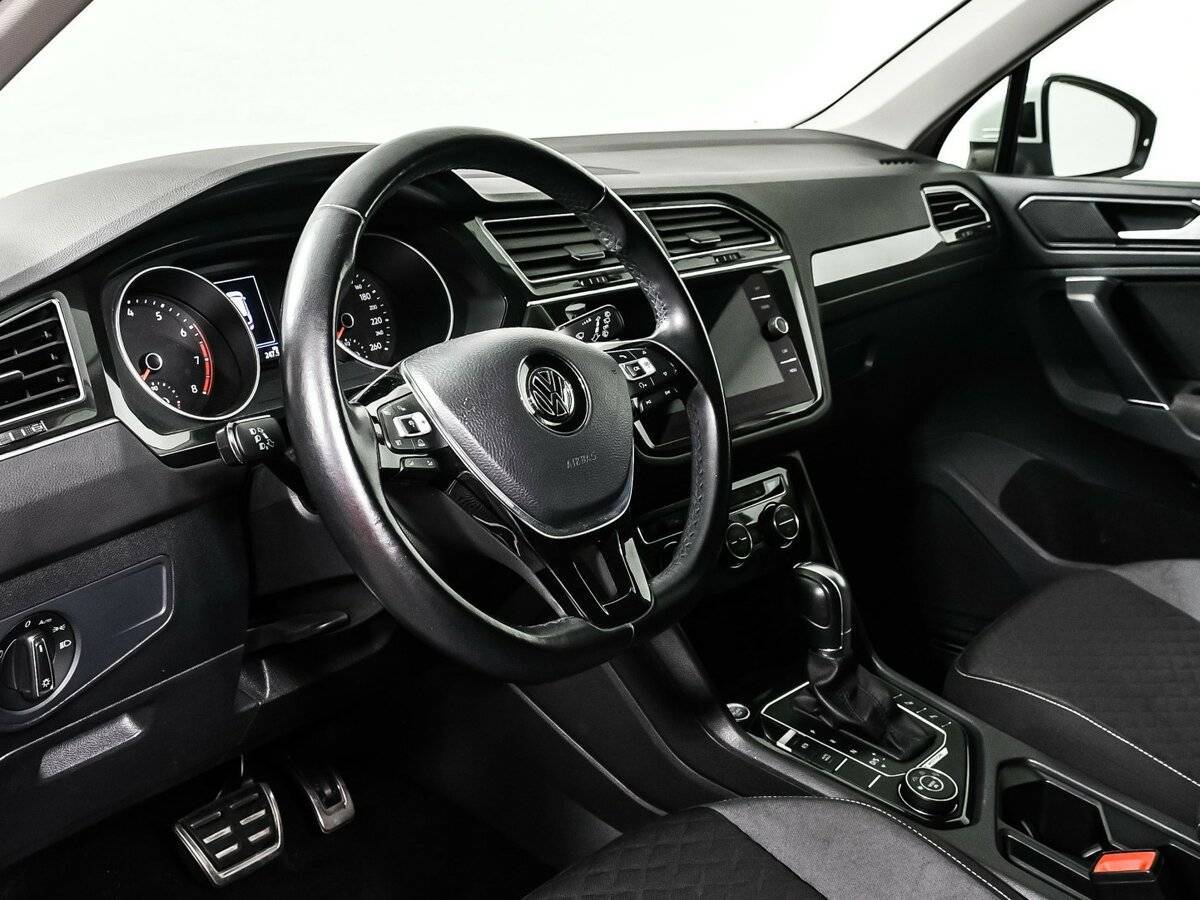 Volkswagen Tiguan 2018 года с пробегом. Фото: #10