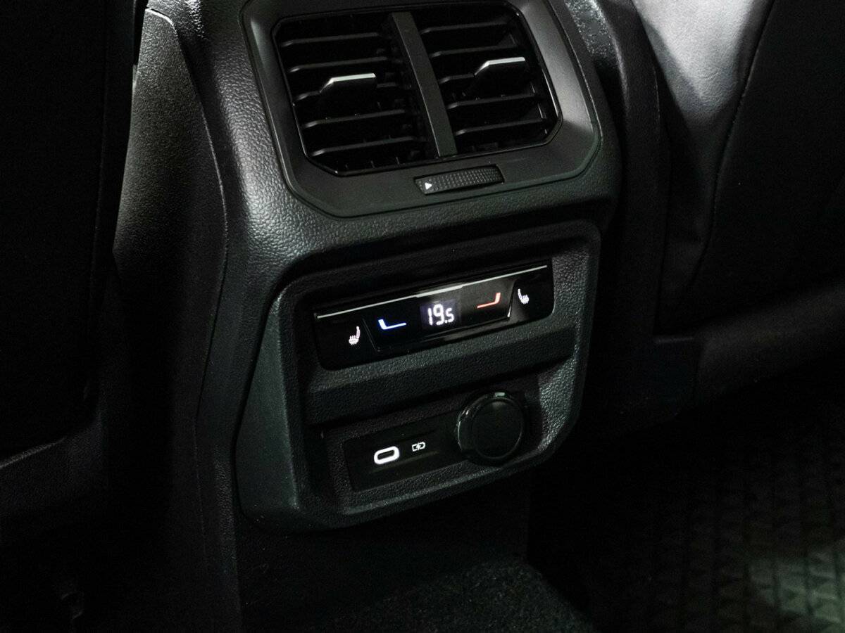 Volkswagen Tiguan 2022 года с пробегом. Фото: #24
