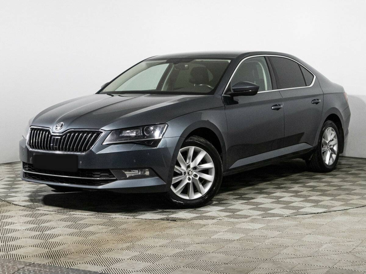 Skoda Superb 2018 года с пробегом. Посмотреть фото