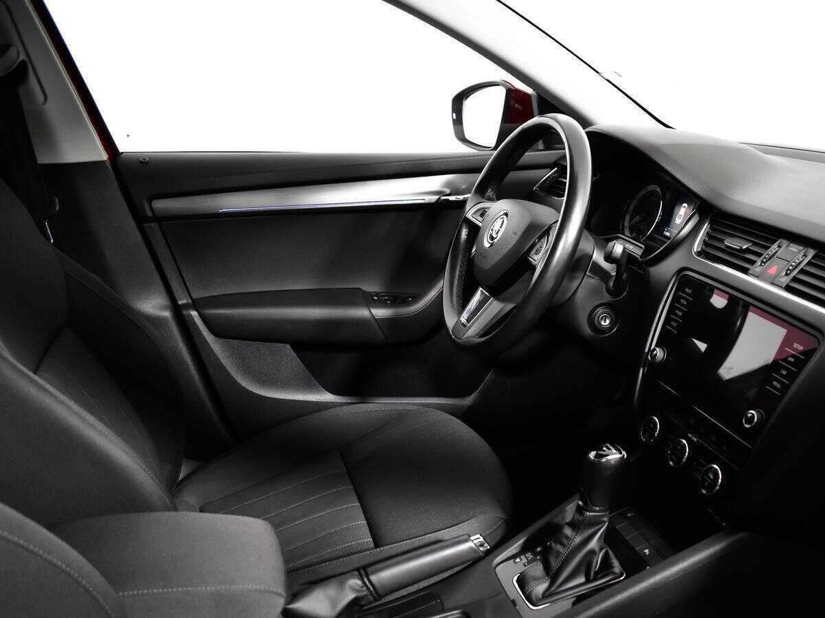 Skoda Octavia 2017 года с пробегом. Фото: #8