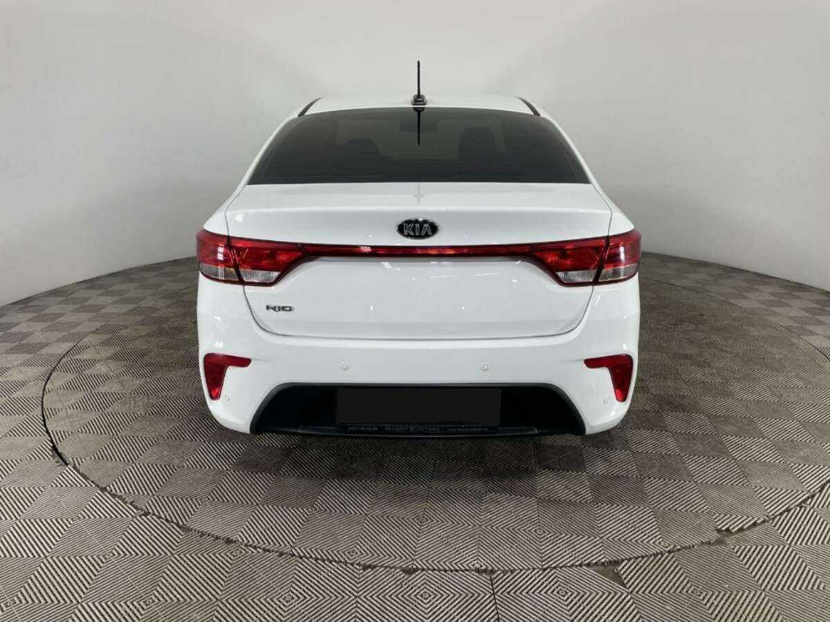 Kia Rio 2018 года с пробегом. Фото: #2