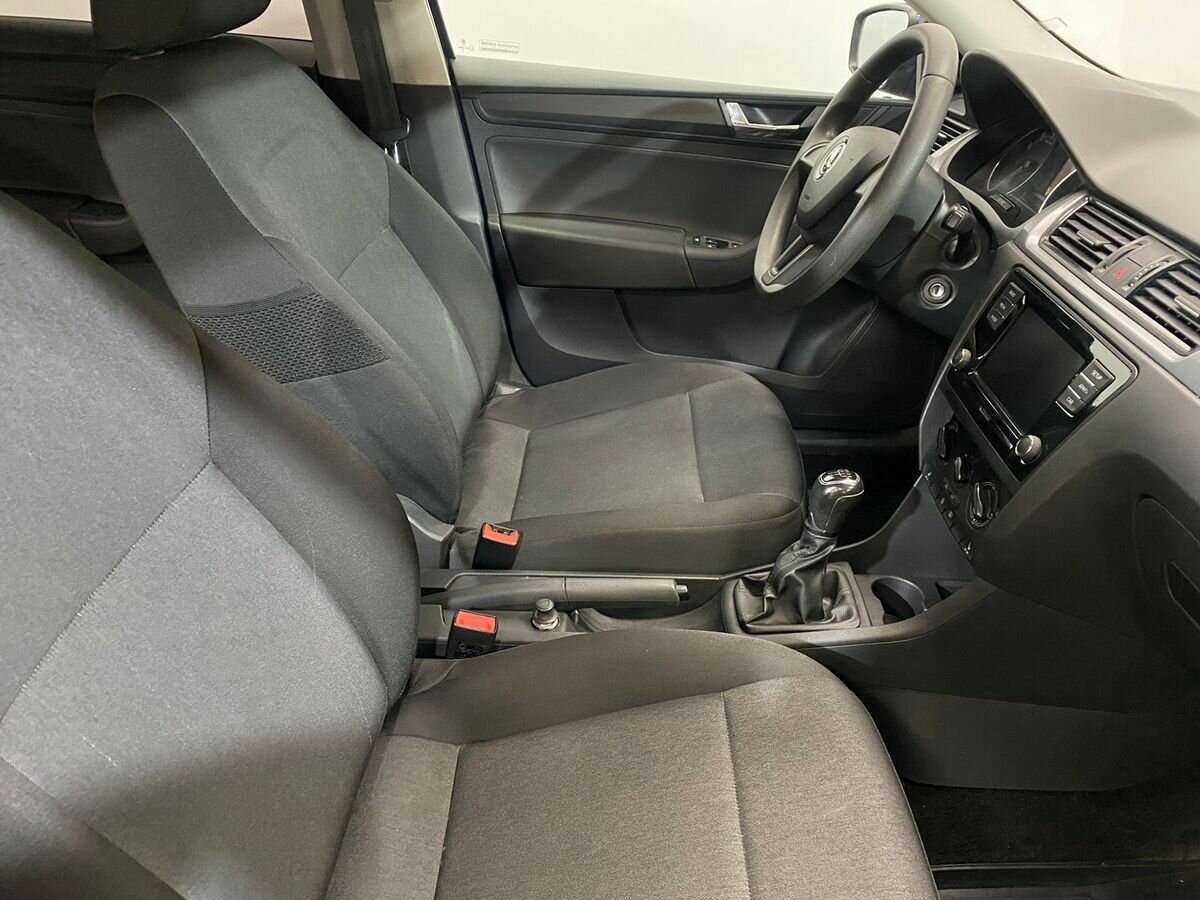 Skoda Rapid 2018 года с пробегом. Фото: #9