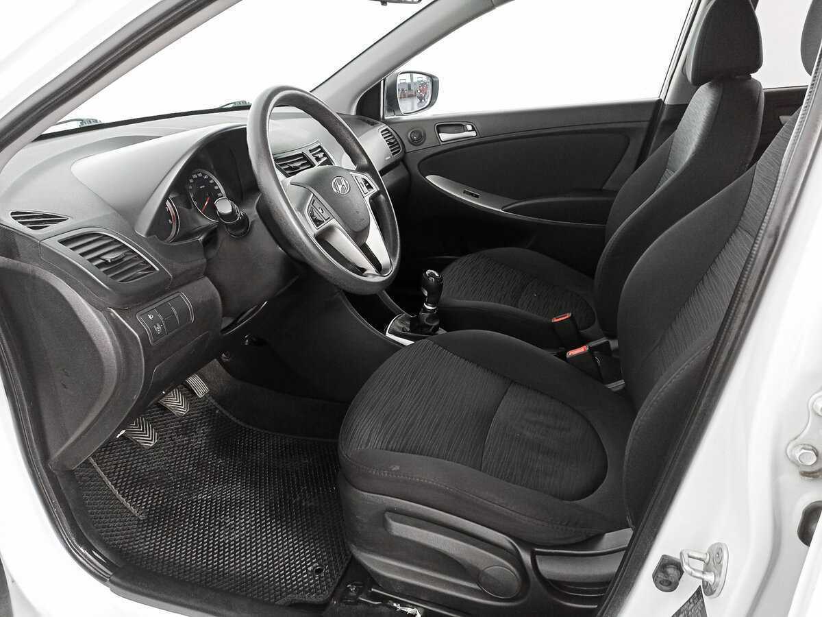 Hyundai Solaris 2015 года с пробегом. Фото: #13