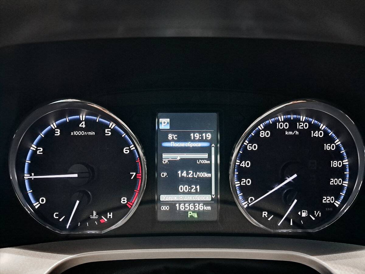 Toyota RAV4 2016 года с пробегом. Фото: #12