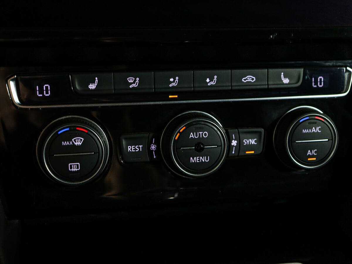 Volkswagen Passat 2017 года с пробегом. Фото: #20