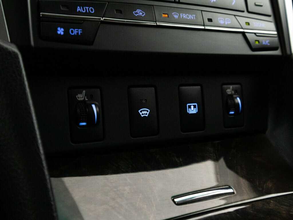 Toyota Camry 2016 года с пробегом. Фото: #17