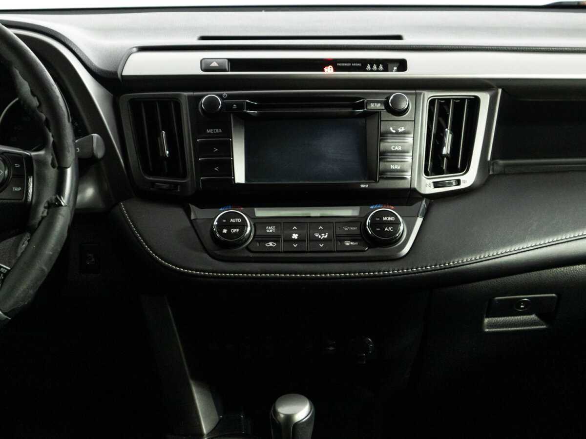 Toyota RAV4 2015 года с пробегом. Фото: #12