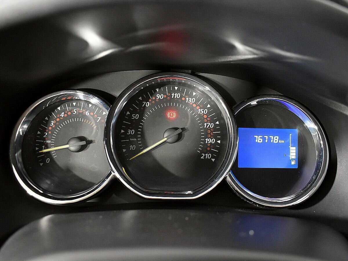 Renault Sandero 2016 года с пробегом. Фото: #11