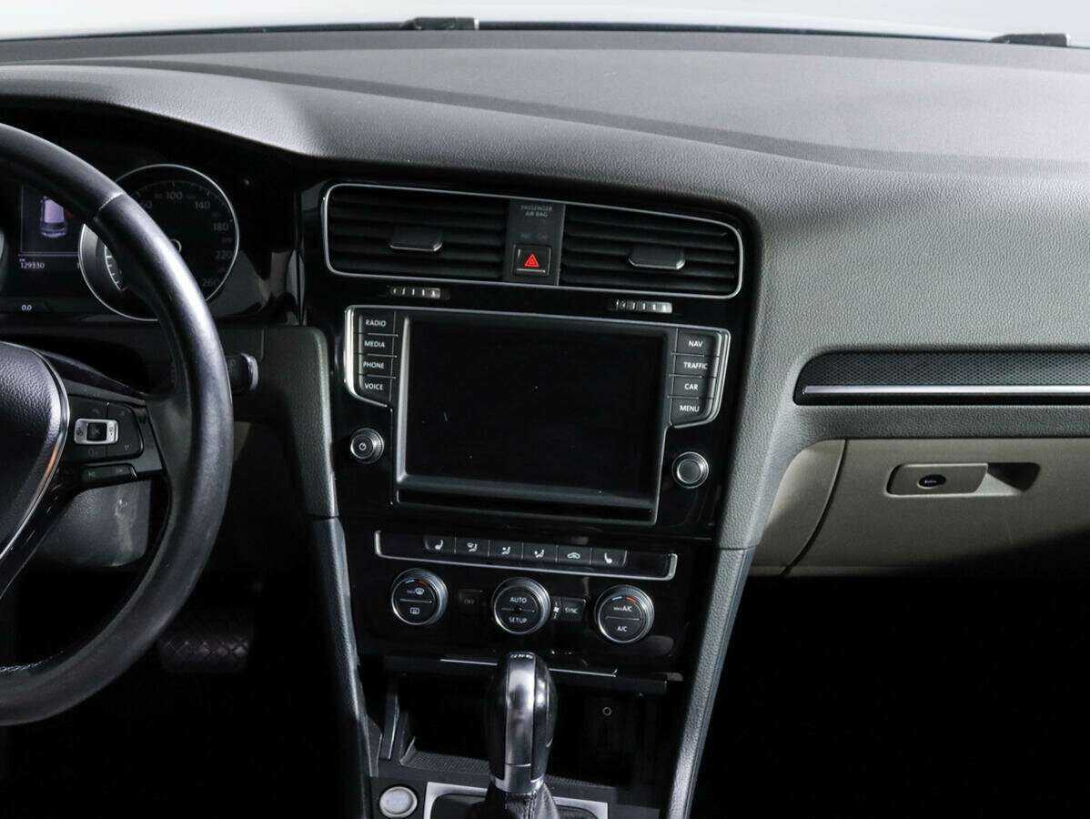 Volkswagen Golf 2013 года с пробегом. Фото: #12