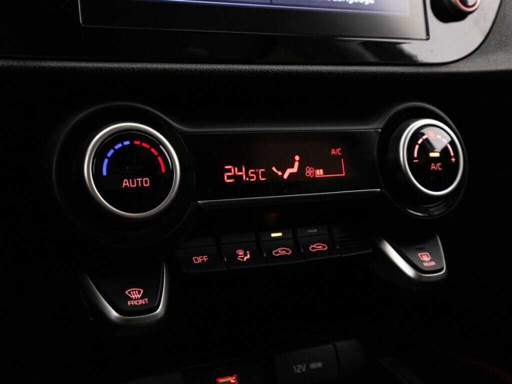 Kia Rio 2021 года с пробегом. Фото: #16