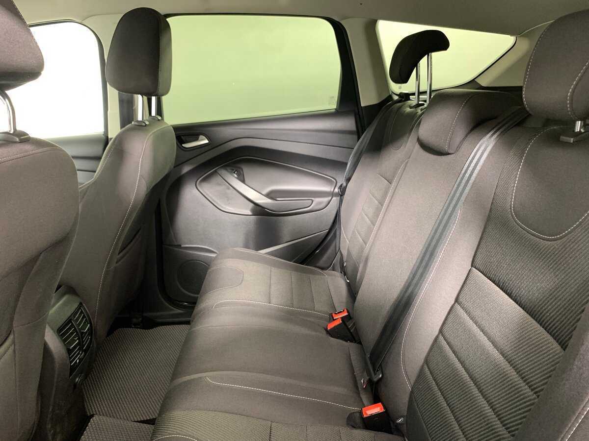 Ford Kuga 2015 года с пробегом. Фото: #17