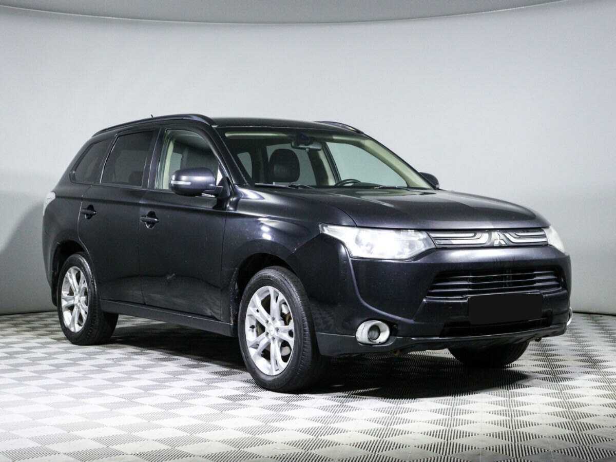 Mitsubishi Outlander 2012 года с пробегом. Фото: #2