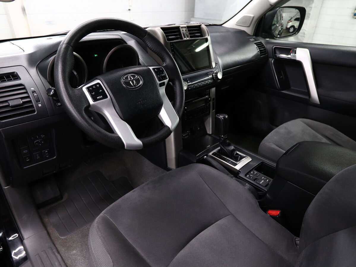 Toyota Land Cruiser Prado 2013 года с пробегом. Фото: #8