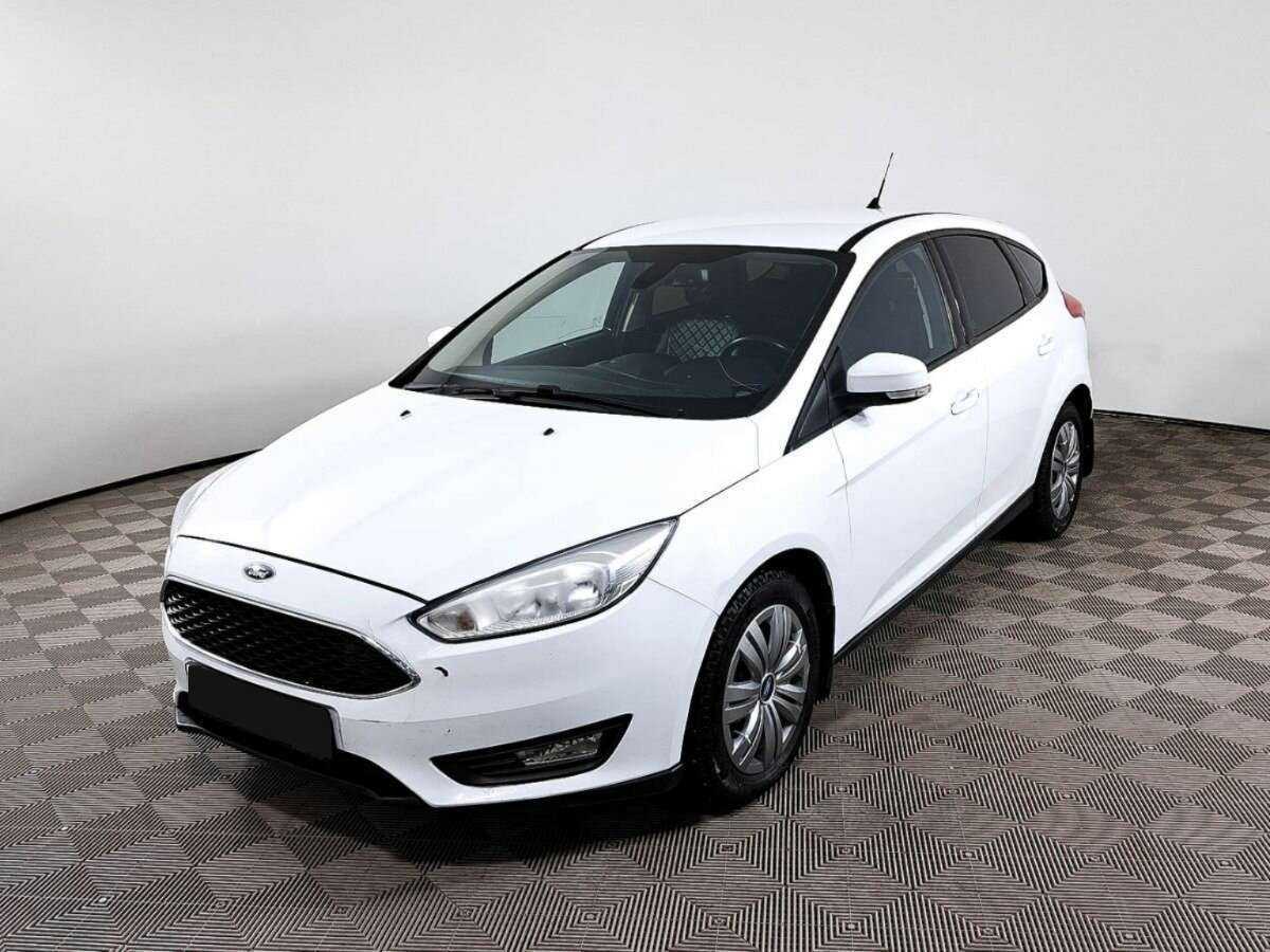 Ford Focus 2018 года с пробегом. Посмотреть фото