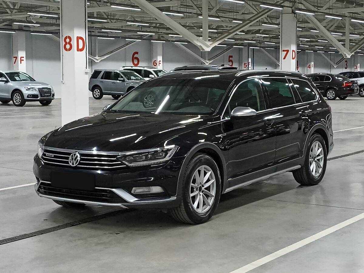 Volkswagen Passat 2018 года с пробегом. Фото: #0