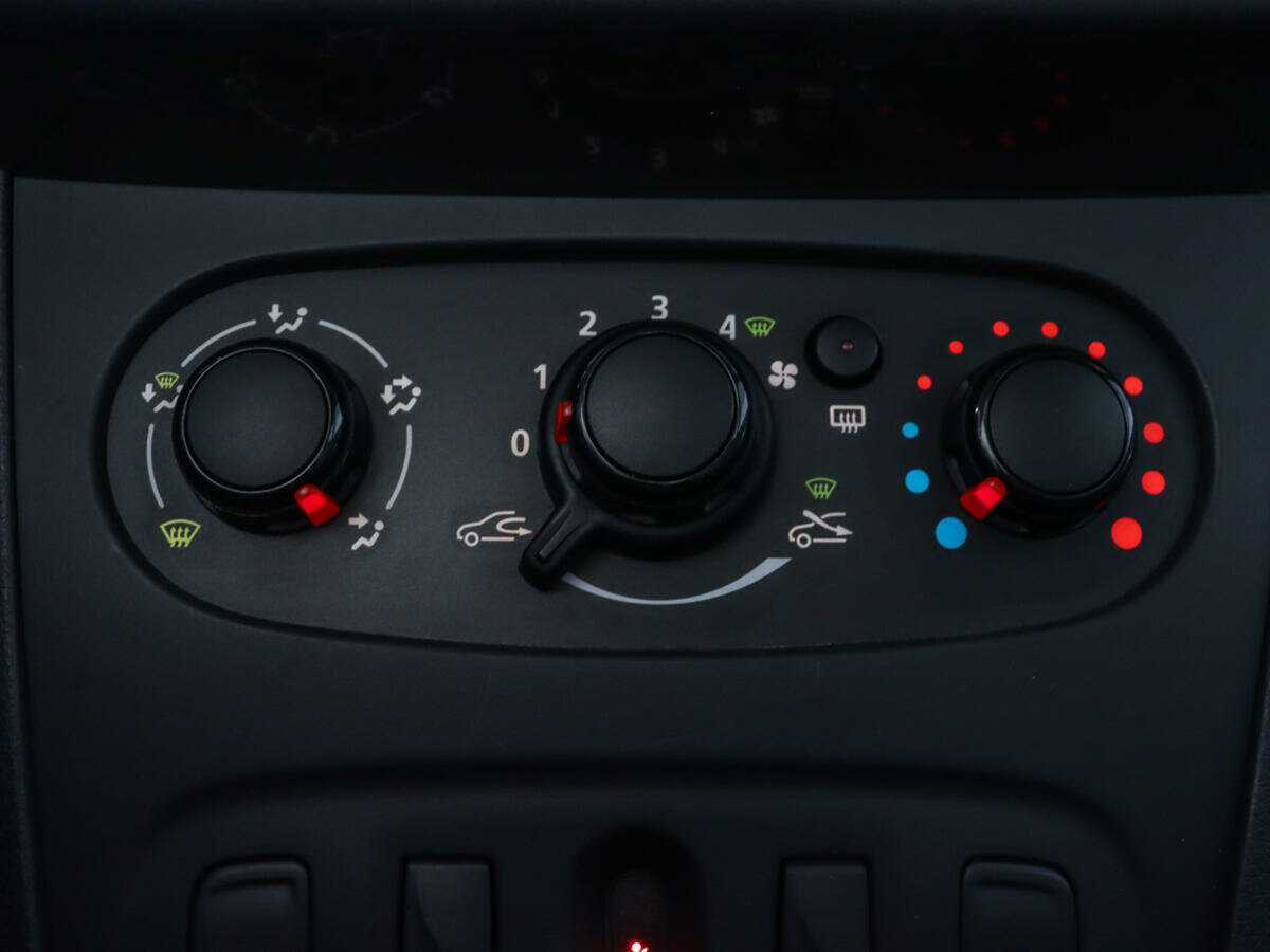 Renault Logan 2014 года с пробегом. Фото: #11